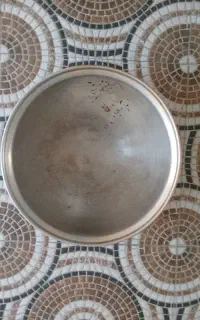 دیگ المینیومی درحد نو،بدون هیچگونه فرو رفتگی