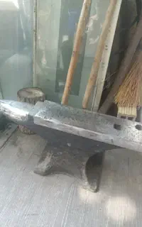 پتک وچکش سندان فولادی قدیمی روسی