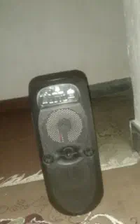 اسپیکرمیکروفن دار فقط و فقط 2میلیون تومان فابریک