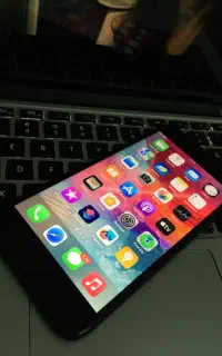 ایفون 8 پلاس