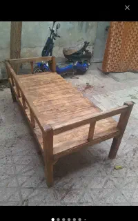 تخت چوبی سنتی