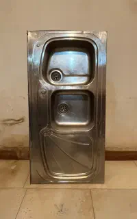 یک عدد سینک کاملا سالم و تمیز ورق قدیمی ضخیم