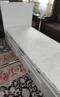 تخت تک نفره به همراه تشک