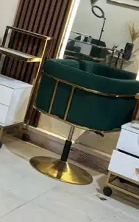 ترولی رنگ و کراتین و اتاق پوست