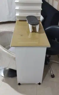 میزناخن و رنگ مو