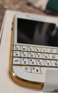 بلک بری Q10 Gold Special Edition رجیستر
