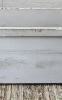 جعبه و نیمکت کارگاهی