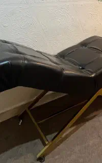 تخت مژه