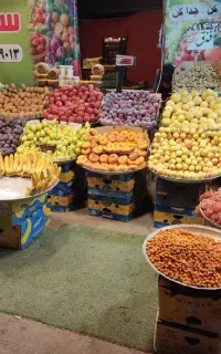 میوه فروش ماهر ماهر ماهر و سبزی فروش