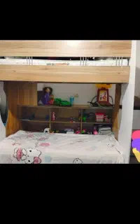تخت دو طبقه