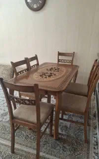 میز ناهارخوری چوبی