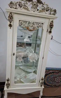 بوفه سفید شیری