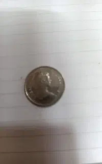 تعدادی سکه ایرانی و خارجی