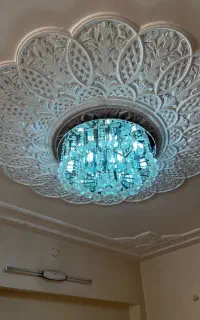 لوستر کریستالی به همراه اسپیکر و فلش خور