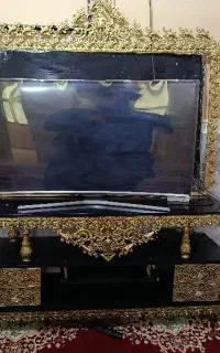 میز تلویزیون برنز