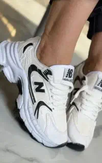 کتونی نیوبالانس سفید زنانه و دخترانه فقط ۸۹۰ تومان