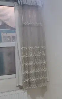 پرده تور با استری وچوب پرده