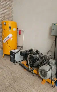 کمپرسور باد ۳۰۰۰ لیتری ۴ سیلندر