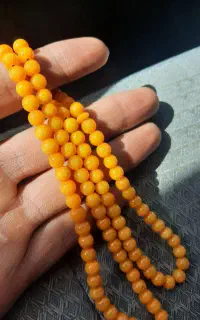 تسبیح کهربای بو دار