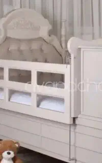 تخت سلطنتی کودک