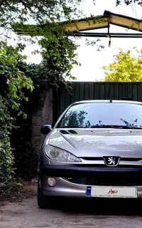 پژو ۲۰۶ مدل ۸۲ بسیار تمیز