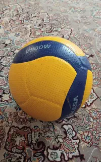 توپ والیبال v300w اورجینال