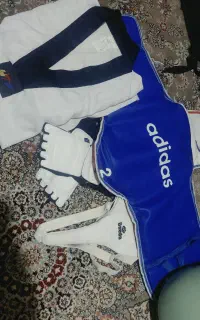 لباس و وسایل تکواندو