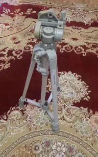 سه پایه چراغ دوربین و گوشی