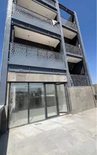 ۱۰۵متری کلید نخورده حیاط دار/جمهوری،بلوار پزشک