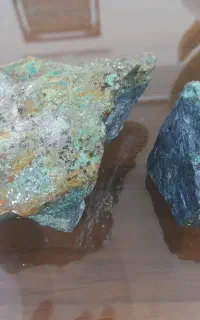 سنگ قیمتی زیبا