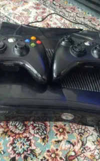 ایکس باکس 360 اس با دو دسته