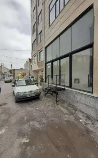 مغازه در عالی قاپو