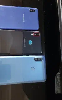 ۳عددگوشی بدون خط وخش