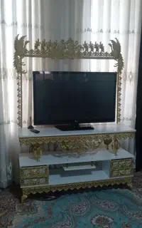 زیر تلویزیون