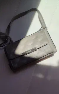 کیف دوشی پاسپورتی