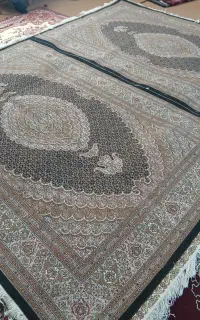 جفت ۹ متری گل ابریشم بافنده ام تولیدی فرش دستباف