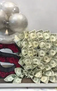 دسته گل با دلار