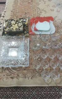 یک سری وسایل اکسسوری فروشی