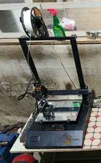 فروش یک دستگاه پرینتر سه بعدی