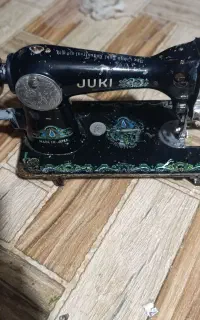 چرخ خیاطی قدیمی مارک juki سال 57خریداری شده