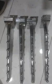 گیره. رگال مانکن لباس