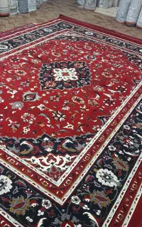 با همه طرح و رنگ فرش داریم&