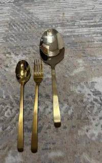 قاشق و چنگال طلایی