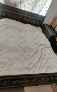 تخت دو نفره همراه با خوشخواب