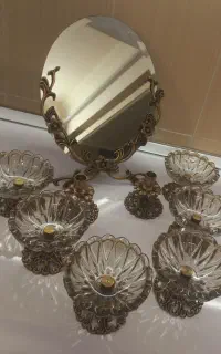 هفت سین برنجی و گلدان سبد حصیری نو سالم