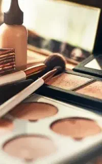 میکاپ محفلی فقط (۶۰۰)درچه