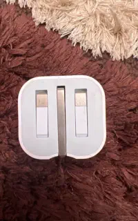 شارژر ایفون ۲۰ وات ۳ پین اصل