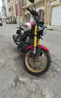 یاماها xsr