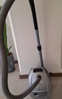 جاروبرقی بوش
