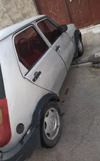 پی کی نقره ای موتور پرایدی